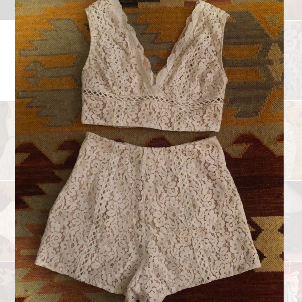 Two piece set